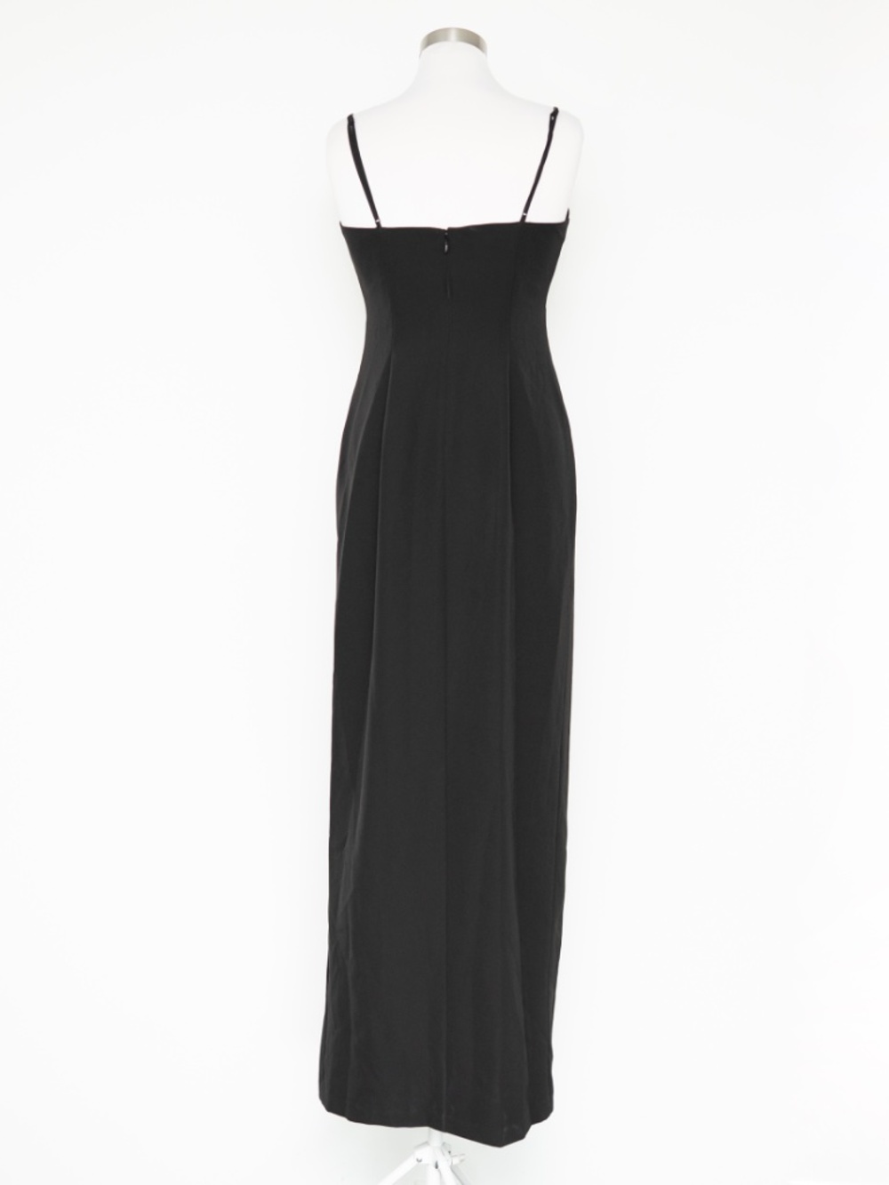 Adrianna Papell- Crystal Sweetheart Crepe Column Gown - Picture 3 of 12